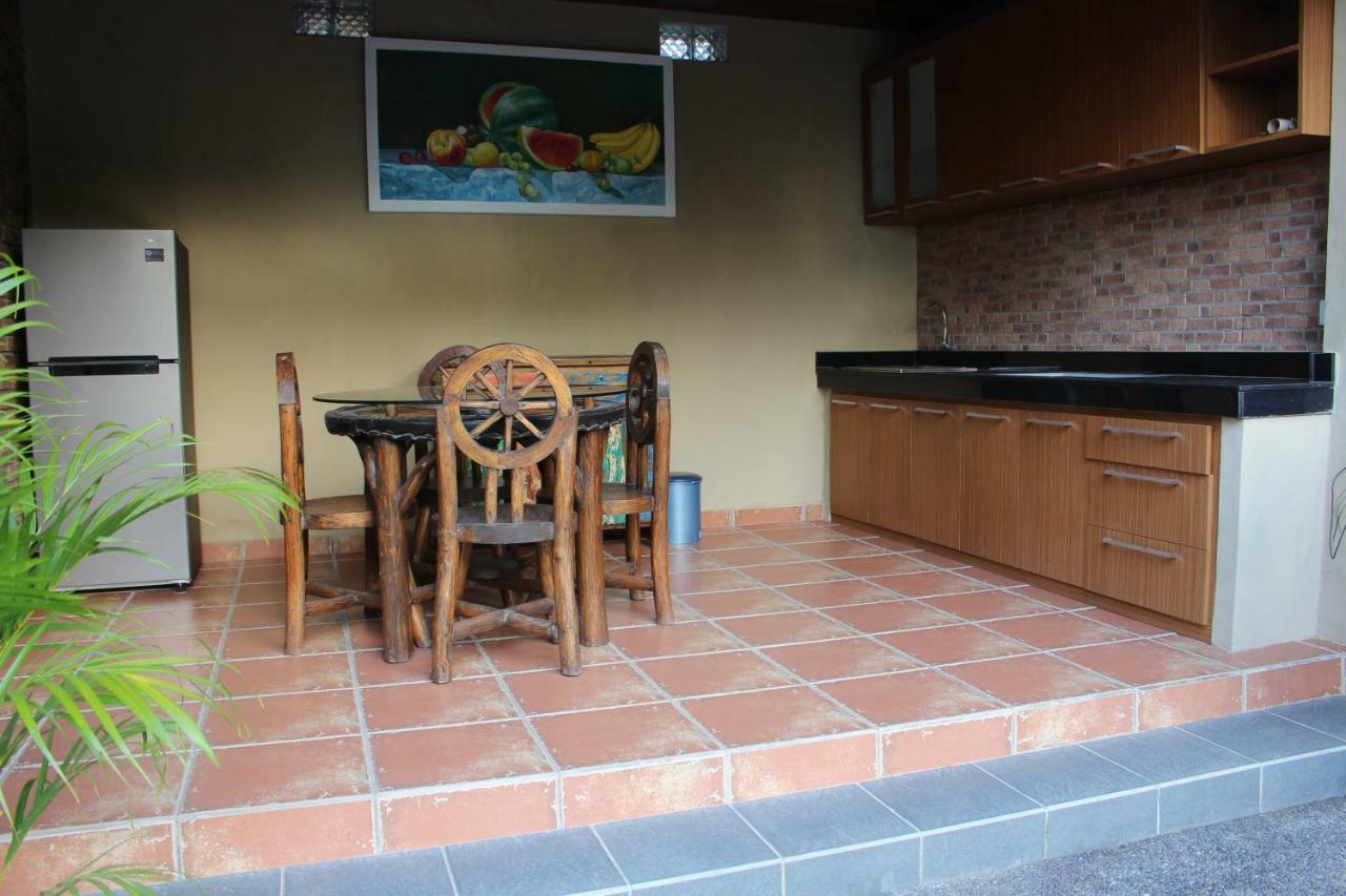 Villa Mayong *